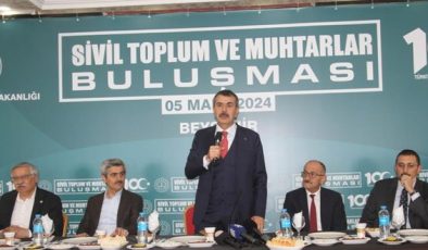 Bakan Tekin: Sokakta gördüğümüz her 75 kişiden biri öğretmen
