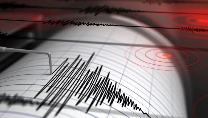 Elazığ’da 4.0 büyüklüğünde deprem paniğe neden oldu