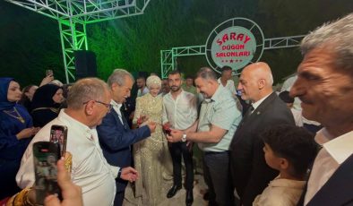 Baştaş, Konak’ta yürüttüğü çalışmalarla dikkat çekiyor